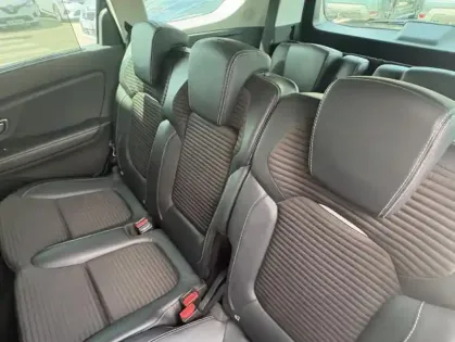Photo 9 Renault Grand Scenic (4) Intens TCe 140 FAP