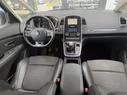 Photo 6 Renault Grand Scenic (4) Intens TCe 140 FAP