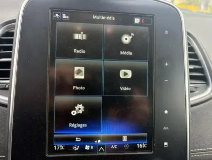 Photo 26 Renault Grand Scenic (4) Intens TCe 140 FAP