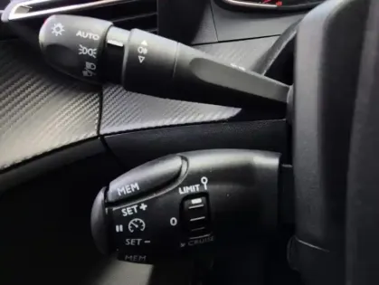 Photo 7 Peugeot 208 II PureTech 75 S&S Like