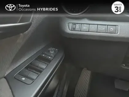 Photo 13 Toyota C-HR  2.0 Hybride Rechargeable 225ch Design MY25