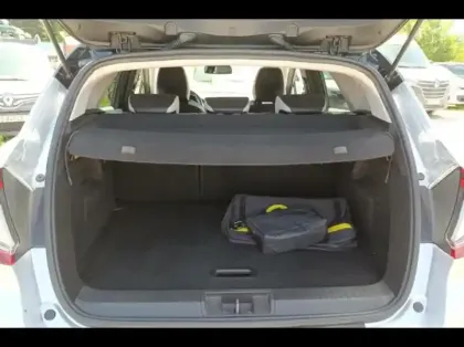 Photo 11 Renault Captur  1.6 E-Tech hybride 145ch Techno