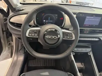 Photo 11 Fiat 600  1.2 Hybrid Turbo 110ch Icône eDCT6