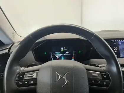 Photo 13 DS DS 4  E-TENSE 225ch Performance Line +