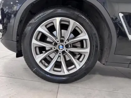 Photo 8 BMW X3  sDrive18dA 150ch  Business Design