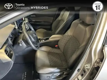 Photo 10 Toyota C-HR  122h Distinctive 2WD E-CVT  MC19
