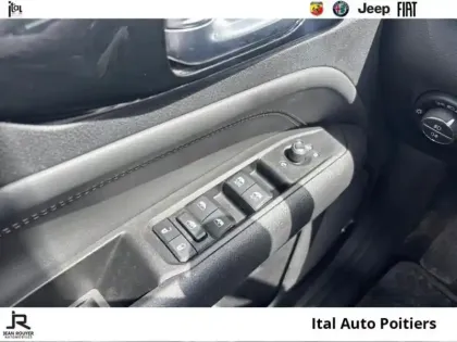 Photo 12 Jeep Compass  1.6 MultiJet II 130ch S 4x2