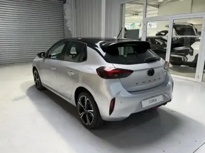 Photo 6 Opel Corsa  1.2 Turbo Hybrid 110ch GS e-DCT6