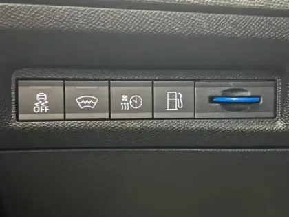 Photo 13 Peugeot 308  PHEV 225ch GT e-EAT8