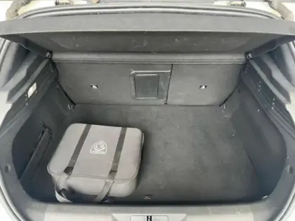 Photo 11 Peugeot 308  PHEV 225ch GT e-EAT8