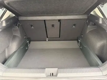 Photo 10 Volkswagen T-roc  1.5 eTSI 116ch Life DSG7