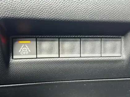 Photo 13 Peugeot 2008  e- 136ch GT