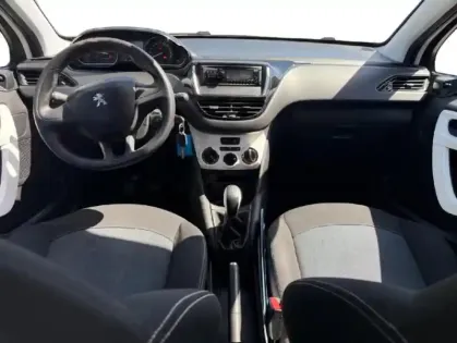 Photo 7 Peugeot 208  1.2 PureTech 68ch E6.c Like 5p