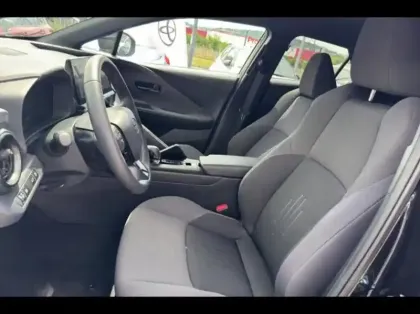 Photo 9 Toyota C-HR  Design PackConf RAC MY25 NG Hybride 200 2WD