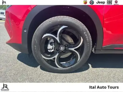 Photo 10 Alfa Romeo Junior  Ibrida Speciale Pack Techno e-DCT6