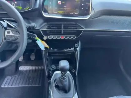 Photo 12 Peugeot 208  1.2 PureTech 100ch S&S Allure  Pack
