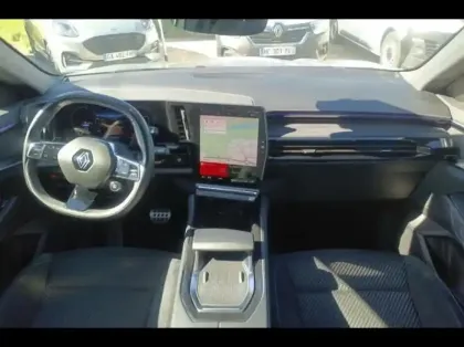 Photo 8 Renault Espace  1.2 E-Tech full hybrid 200ch Iconic
