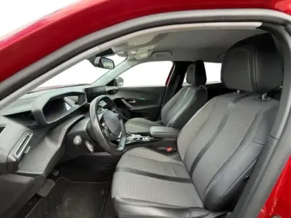 Photo 8 Peugeot 2008  e- 136ch  Allure