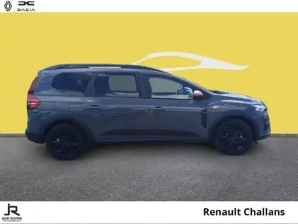 Photo 12 Dacia Jogger  1.6 hybrid 140ch Extreme 7 places -24
