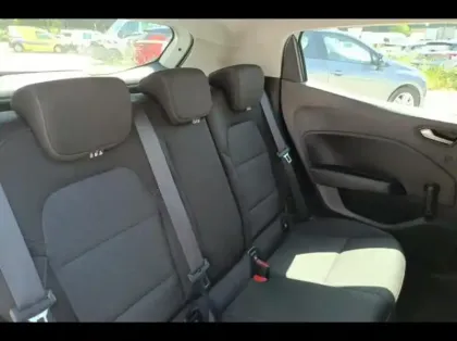 Photo 10 Renault Clio  1.6 E-Tech hybride 145ch Evolution