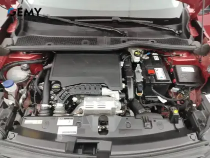 Photo 11 Peugeot 2008  PureTech 130 S&S EAT8