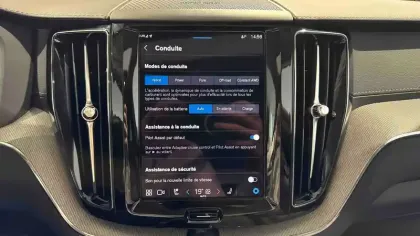 Photo 21 Volvo XC60  T6 AWD Hybride rechargeable 253 ch+145 ch Geartronic 8