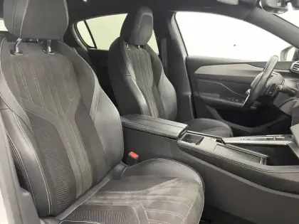 Photo 26 Peugeot 308  PHEV 180 e-EAT8