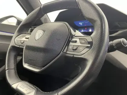 Photo 28 Peugeot 308  PHEV 180 e-EAT8