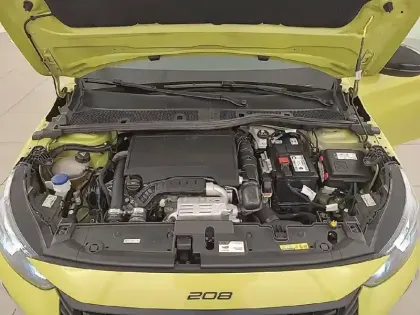 Photo 28 Peugeot 208  PureTech 100 S&S BVM6