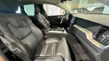 Photo 27 Volvo Xc60  T6 AWD Hybride rechargeable 253 ch+145 ch Geartronic 8
