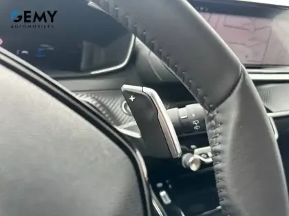 Photo 20 Peugeot 2008  Hybrid 145 e-DCS6