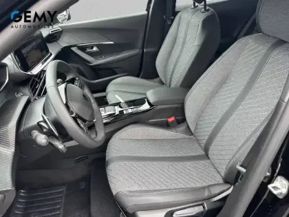 Photo 8 Peugeot 2008  Hybrid 145 e-DCS6
