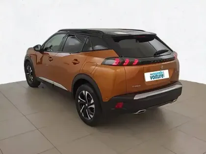 Photo 6 Peugeot 2008  PureTech 130 S&S EAT8