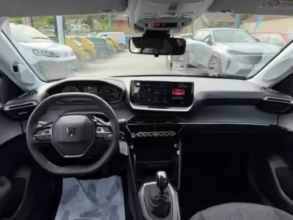 Photo 7 Peugeot 208  Turbo 100 ch BVM6