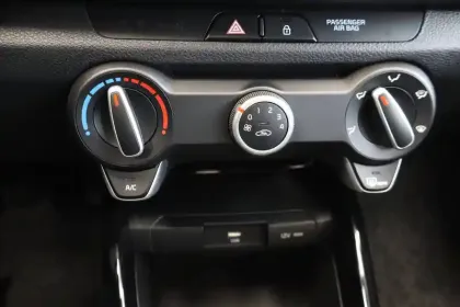Photo 26 Kia Rio  1.0 T-GDi 100 ch BVM6