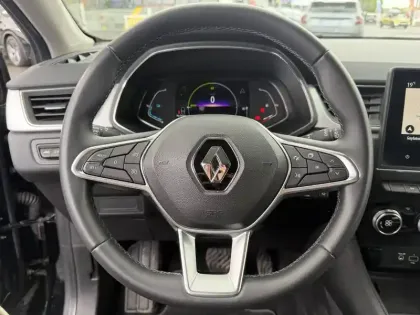 Photo 10 Renault Captur  E-Tech Plug-in 160 - 21