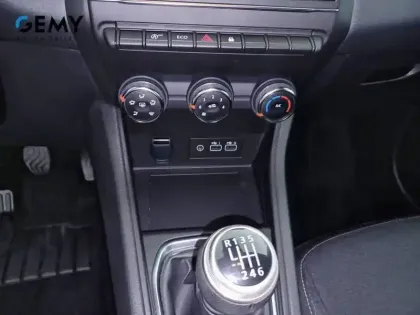 Photo 41 Renault Captur  TCe 90