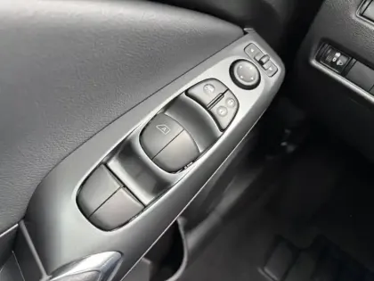 Photo 24 Nissan Juke  HYBRID 143