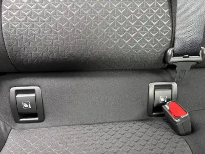 Photo 34 Nissan Juke  HYBRID 143
