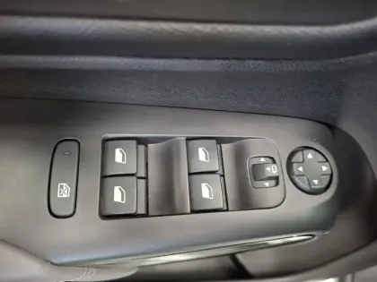 Photo 40 Citroën C5 aircross  Hybride Rechargeable 225 S&S e-EAT8