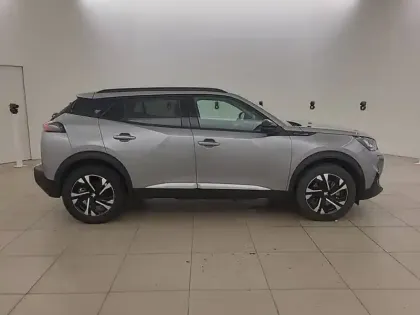 Photo 34 Peugeot 2008  Electrique 136 ch