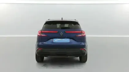Photo 12 Renault Austral  E-Tech hybrid 200