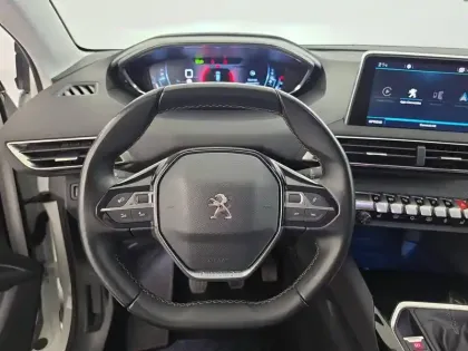 Photo 123 Peugeot 3008  BlueHDi 130ch S&S BVM6