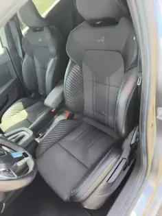 Photo 8 Renault Clio  E-Tech full hybrid 145