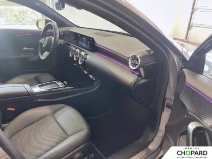 Photo 12 Mercedes Classe A  180 d 8G-DCT
