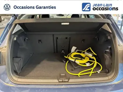 Photo 13 Volkswagen Golf  1.5 eHybrid 204 DSG6