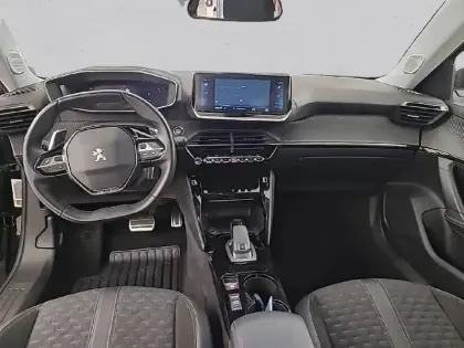 Photo 31 Peugeot 2008  BlueHDi 130 S&S EAT8