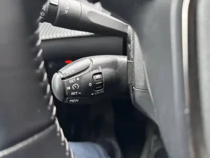 Photo 14 Peugeot 208  Electrique 50 kWh 136ch