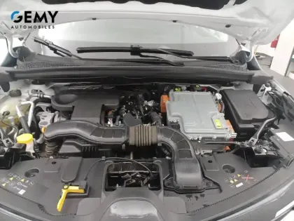 Photo 14 Renault Captur  E-Tech Plug-in 160