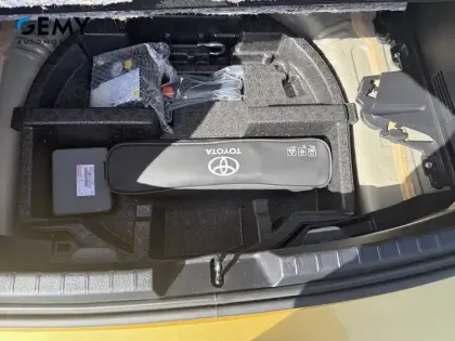Photo 19 Toyota Yaris  110 VVT-i